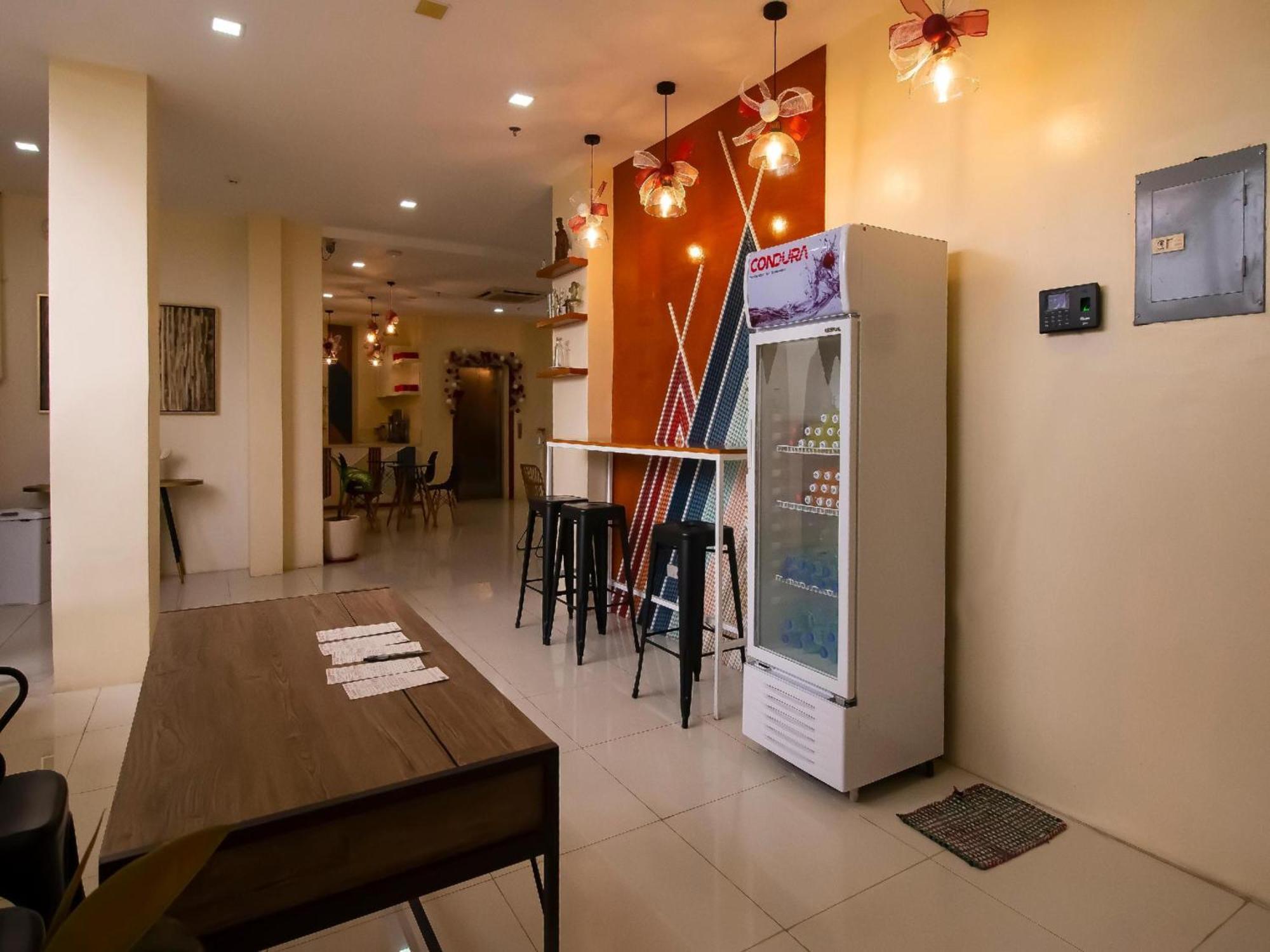 Super Oyo 832 The Teepee Place Hostel & Residence Inn Cebu Екстериор снимка