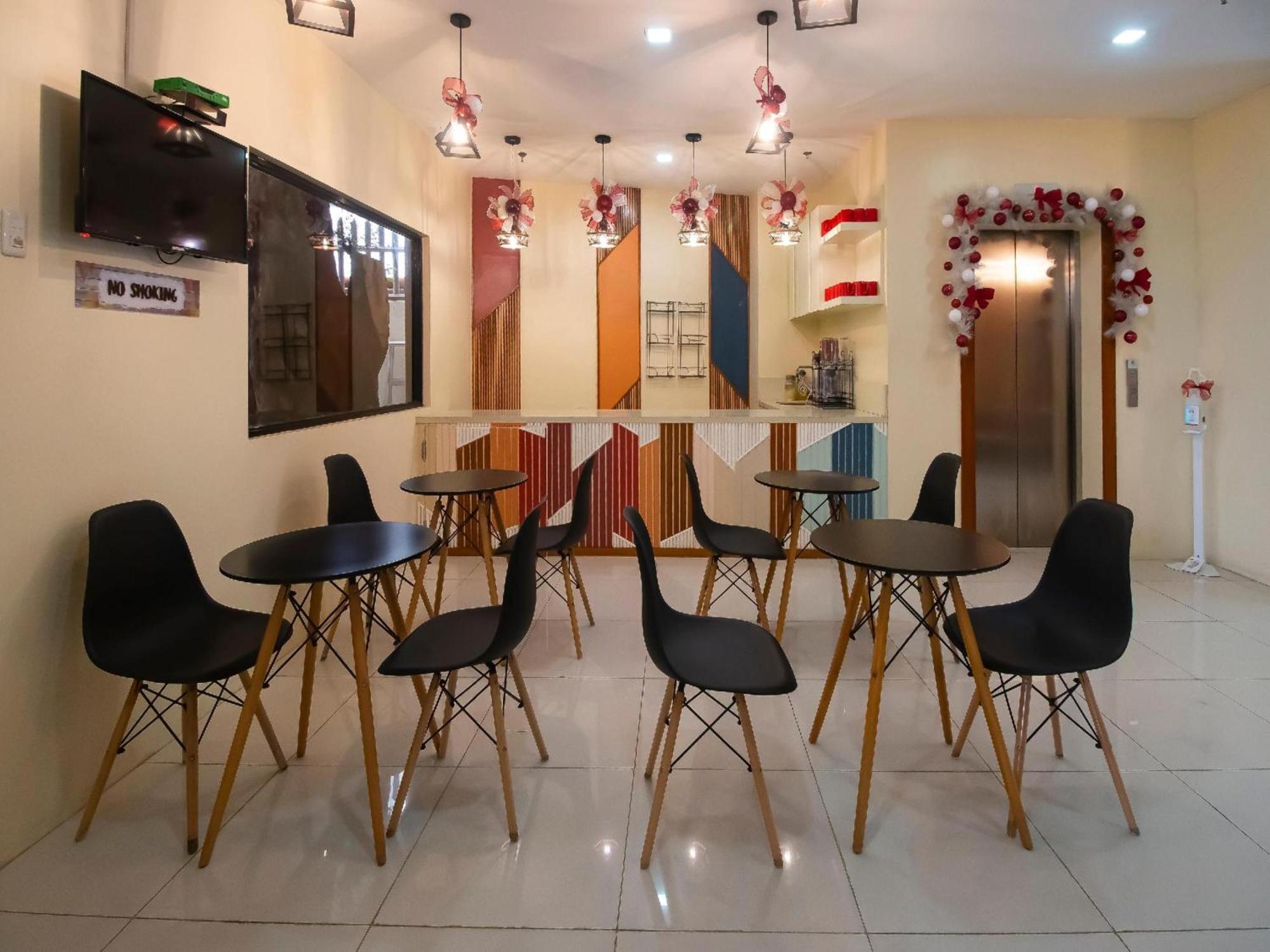 Super Oyo 832 The Teepee Place Hostel & Residence Inn Cebu Екстериор снимка